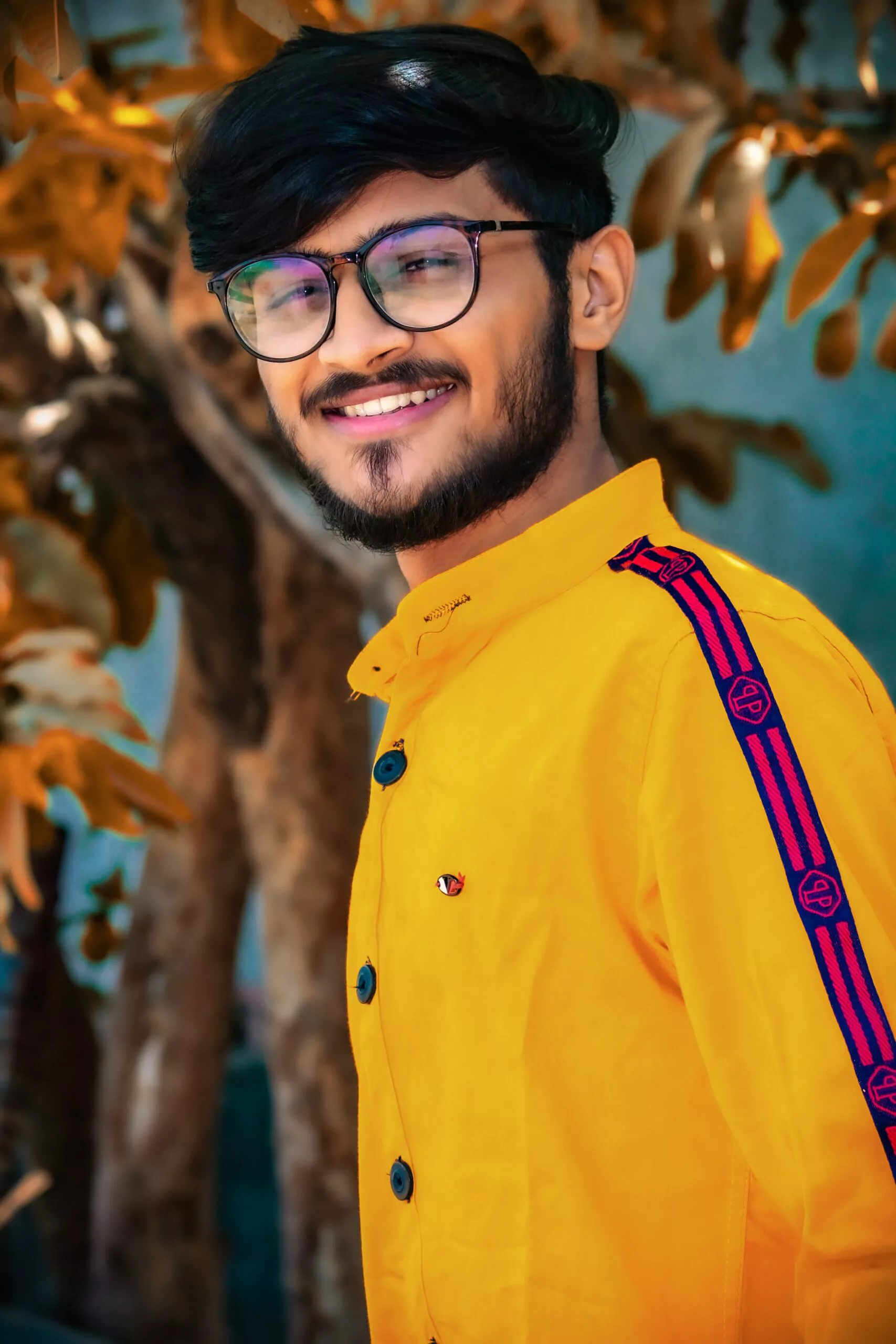 Gotam Shah is the author of aceroyale0186.com.